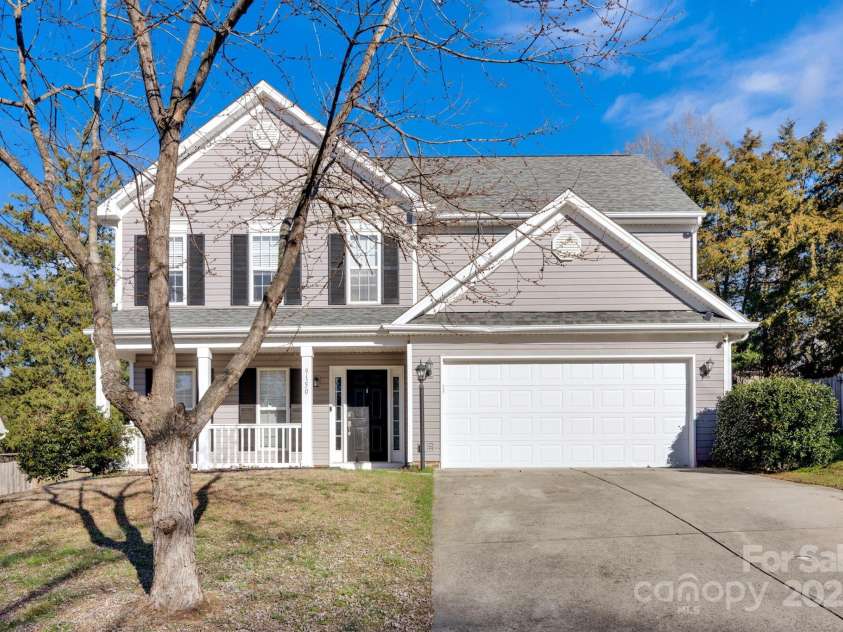 9150 Austin Ridge Lane, Charlotte, NC 28214.  MLS# CAR4213004, YatesRealty ID 5293. 
