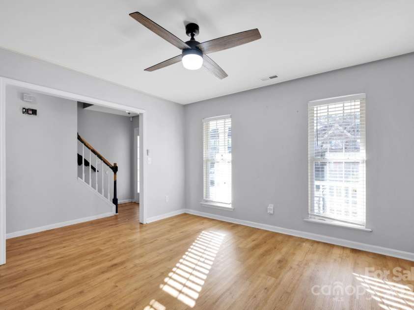 9150 Austin Ridge Lane, Charlotte, NC 28214.  MLS# CAR4213004, YatesRealty ID 5293. 