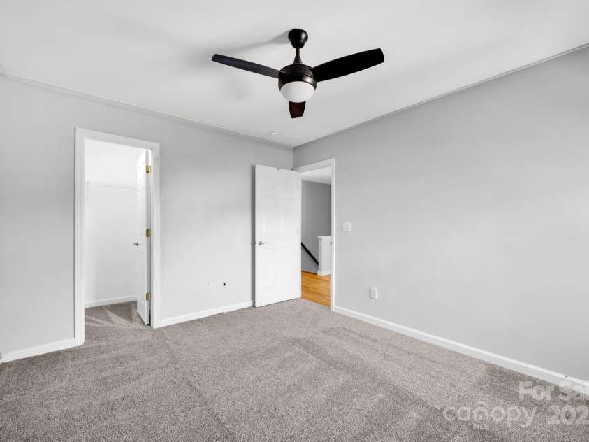 9150 Austin Ridge Lane, Charlotte, NC 28214.  MLS# CAR4213004, YatesRealty ID 5293. 