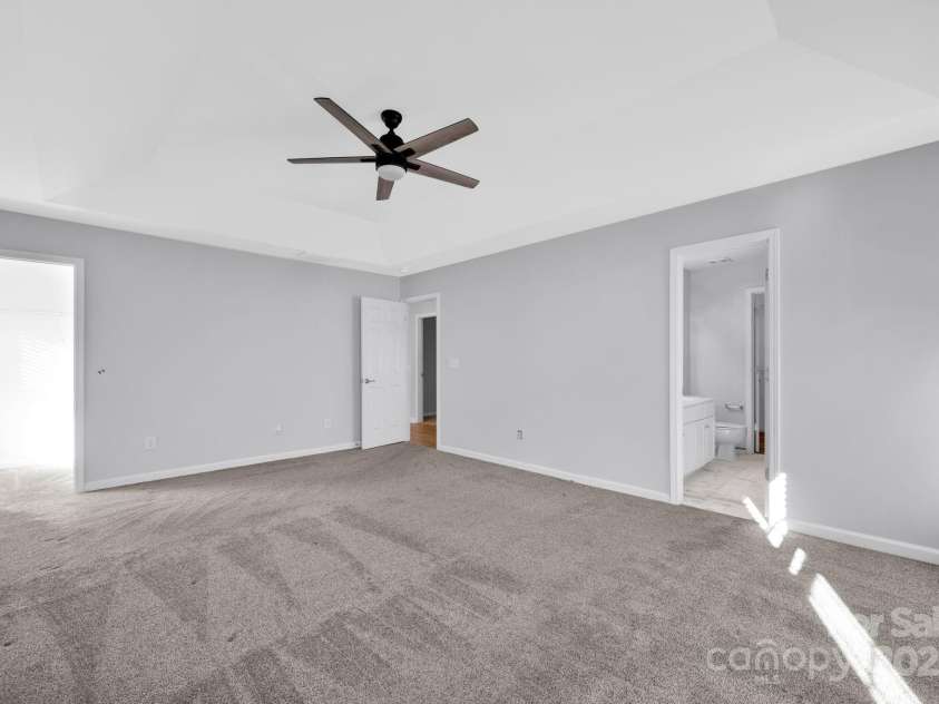 9150 Austin Ridge Lane, Charlotte, NC 28214.  MLS# CAR4213004, YatesRealty ID 5293. 