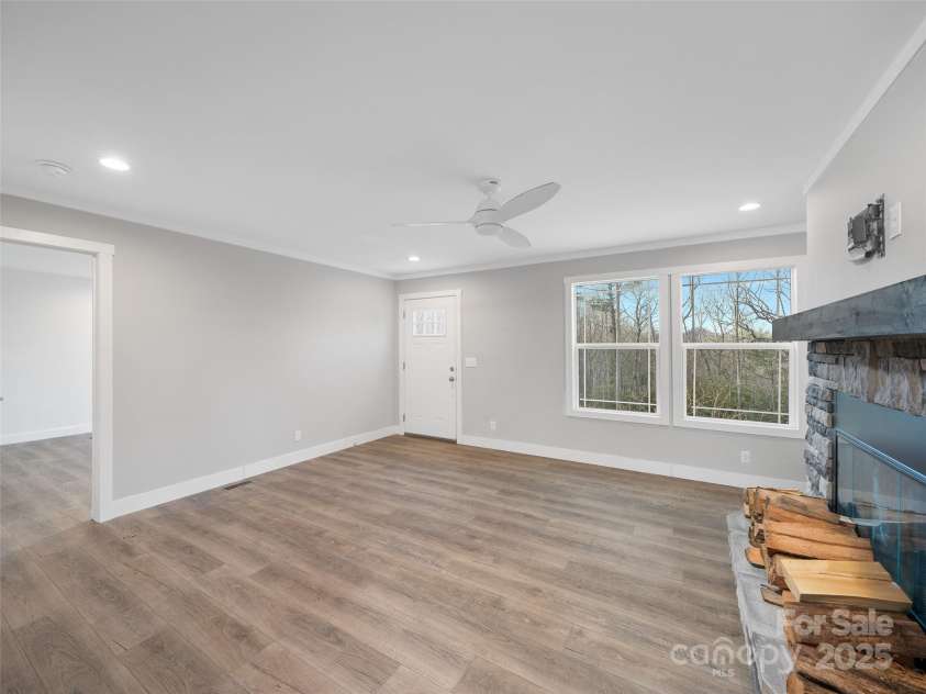 92 Jarrett Drive, Bakersville, NC 28705.  MLS# CAR4332689, YatesRealty ID 5293. 