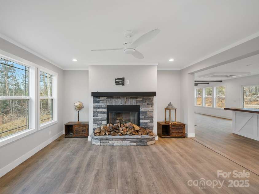 92 Jarrett Drive, Bakersville, NC 28705.  MLS# CAR4332689, YatesRealty ID 5293. 