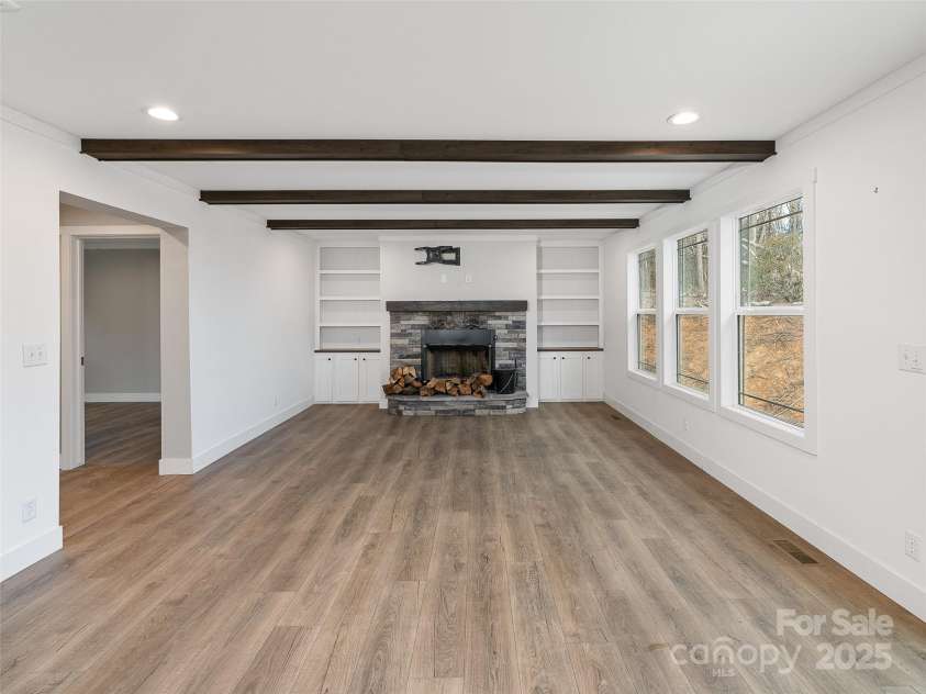 92 Jarrett Drive, Bakersville, NC 28705.  MLS# CAR4332689, YatesRealty ID 5293. 