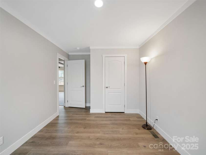 92 Jarrett Drive, Bakersville, NC 28705.  MLS# CAR4332689, YatesRealty ID 5293. 