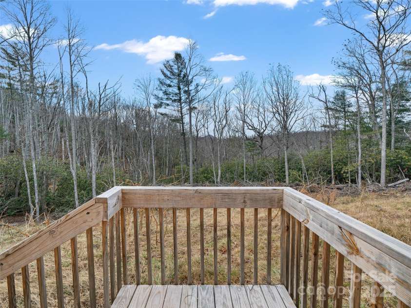 92 Jarrett Drive, Bakersville, NC 28705.  MLS# CAR4332689, YatesRealty ID 5293. 