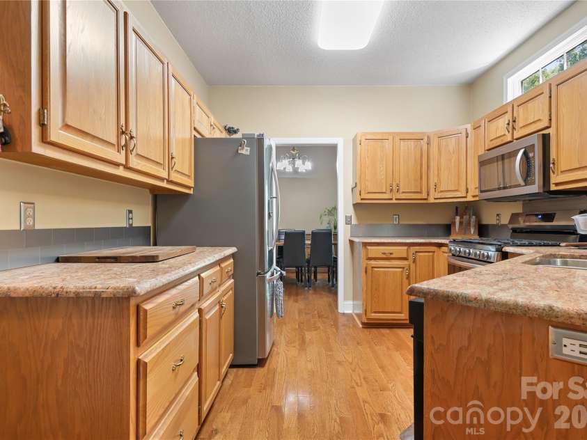 665 Millswood Drive, Mooresville, NC 28115.  MLS# CAR4427514, YatesRealty ID 52932. 