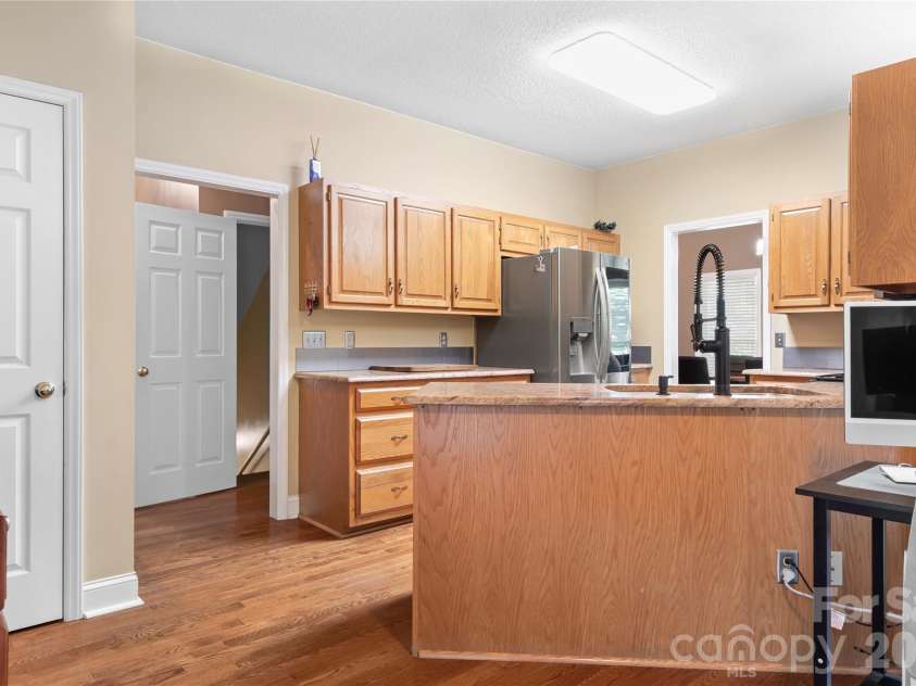 665 Millswood Drive, Mooresville, NC 28115.  MLS# CAR4427514, YatesRealty ID 52932. 