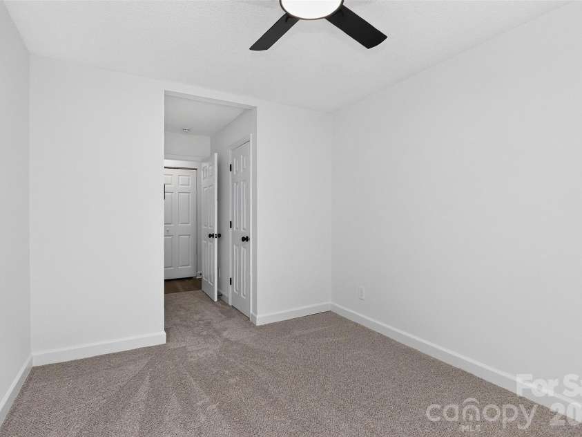 521 Katonah Avenue, Charlotte, NC 28208.  MLS# CAR4427639, YatesRealty ID 52933. Bedroom 4