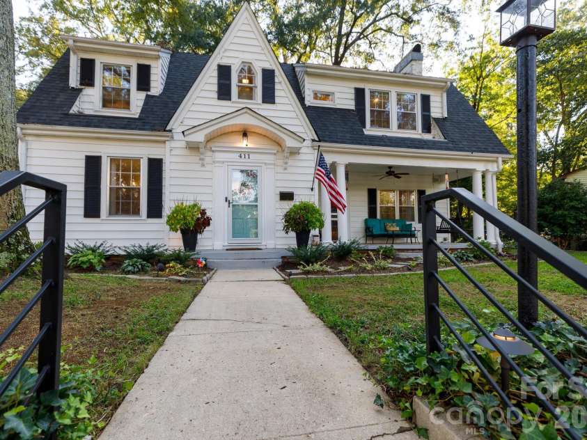 411 Dale Avenue, Gastonia, NC 28052.  MLS# CAR4427569, YatesRealty ID 52936. New handrails