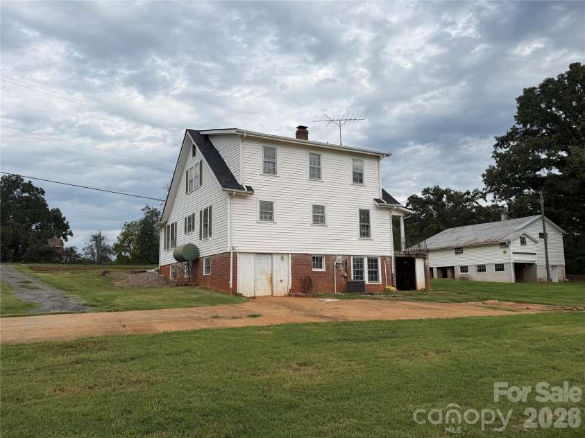 3360 US 64 Highway, Rutherfordton, NC 28139.  MLS# CAR4427321, YatesRealty ID 52937. 
