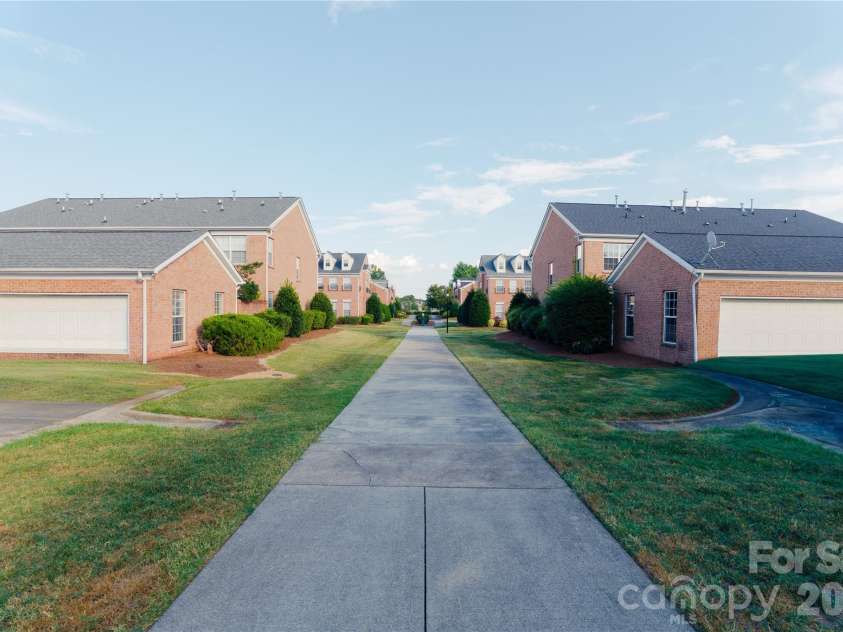 6300 Kloss Lane, Indian Trail, NC 28079.  MLS# CAR4427452, YatesRealty ID 52939. 