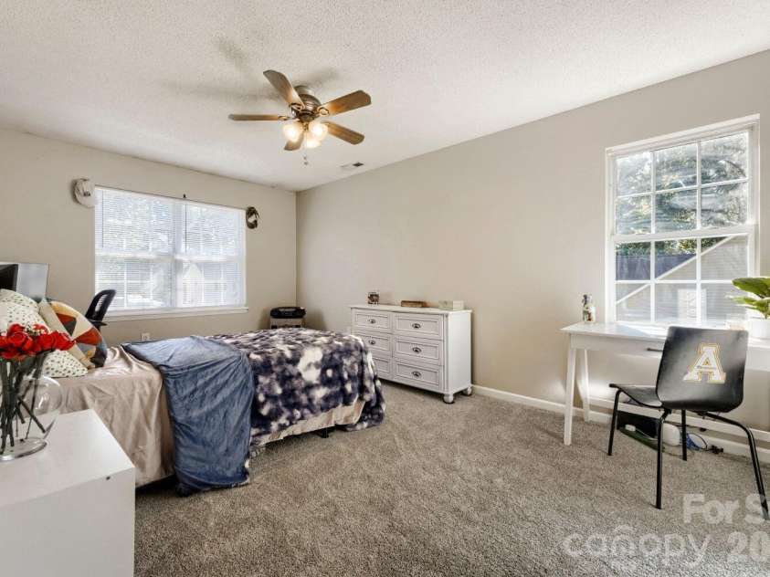 7742 Red Robin Trail, Denver, NC 28037.  MLS# CAR4427301, YatesRealty ID 52942. 