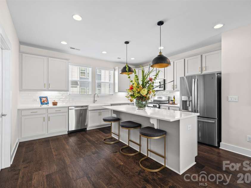1229 Lomax Avenue, Charlotte, NC 28211.  MLS# CAR4427247, YatesRealty ID 52943. 2nd FL: Open kitchen with island seating and generous counter space