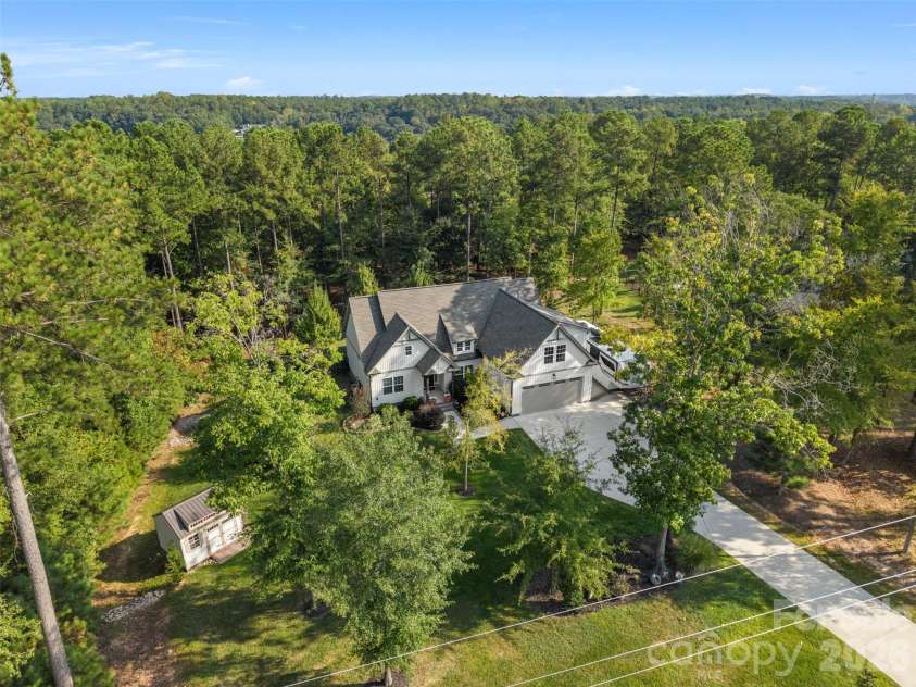 1604 Aragon Beach Road, Rock Hill, SC 29732.  MLS# CAR4427159, YatesRealty ID 52944. Beautifully situated home surrounded by mature trees and a spacious lawn