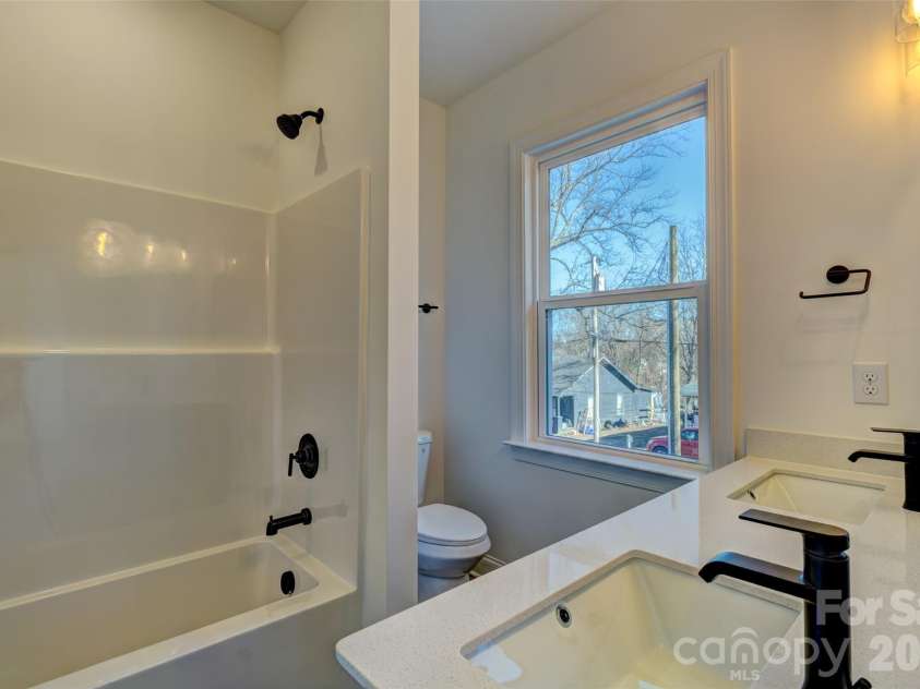 414 Clegg Street, Shelby, NC 28150.  MLS# CAR4329816, YatesRealty ID 5295. 