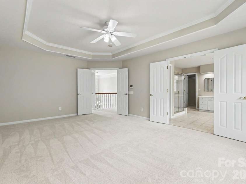 11027 Knight Castle Drive, Charlotte, NC 28277.  MLS# CAR4426935, YatesRealty ID 52950. 