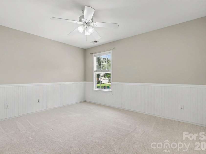 11027 Knight Castle Drive, Charlotte, NC 28277.  MLS# CAR4426935, YatesRealty ID 52950. 