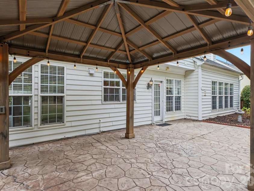 11027 Knight Castle Drive, Charlotte, NC 28277.  MLS# CAR4426935, YatesRealty ID 52950. Gazebo