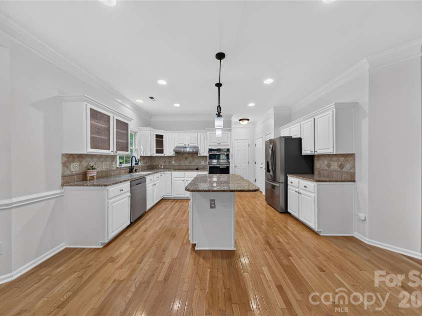 7128 Broadford Court, Charlotte, NC 28277.  MLS# CAR4426890, YatesRealty ID 52952. 
