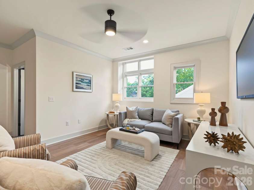 3139 Colyer Place, Charlotte, NC 28205.  MLS# CAR4426937, YatesRealty ID 52953. 