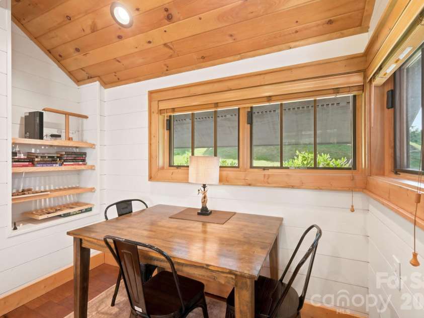 57 Valley View, Banner Elk, NC 28604.  MLS# CAR4426874, YatesRealty ID 52954. 