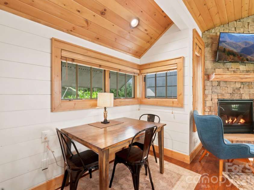57 Valley View, Banner Elk, NC 28604.  MLS# CAR4426874, YatesRealty ID 52954. 