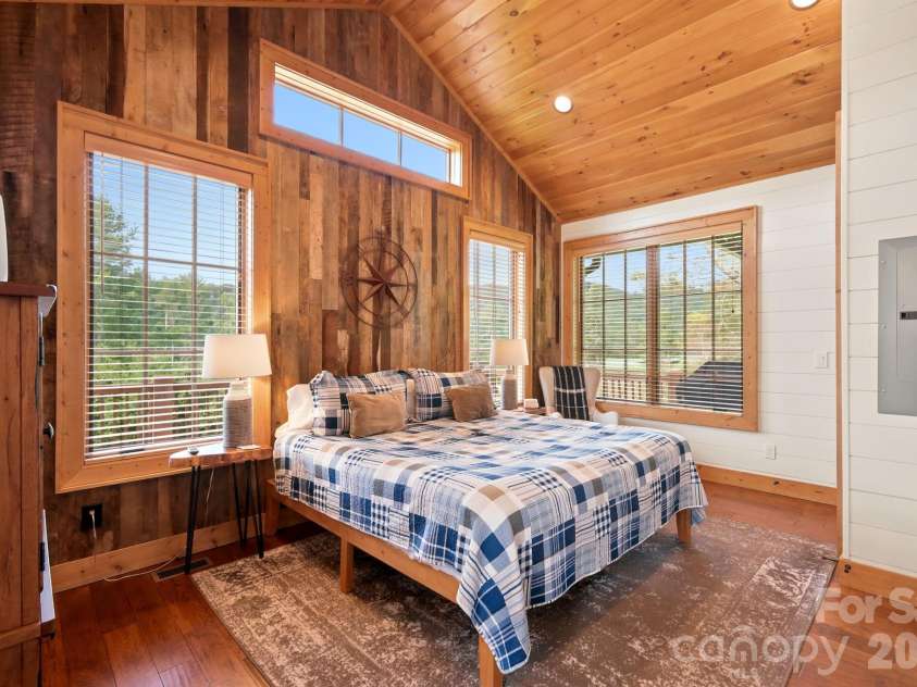 57 Valley View, Banner Elk, NC 28604.  MLS# CAR4426874, YatesRealty ID 52954. 