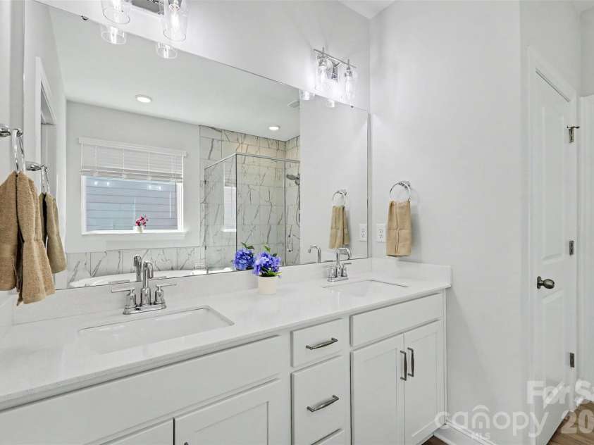 125 Dunlavin Way, Mooresville, NC 28115.  MLS# CAR4426785, YatesRealty ID 52956. 