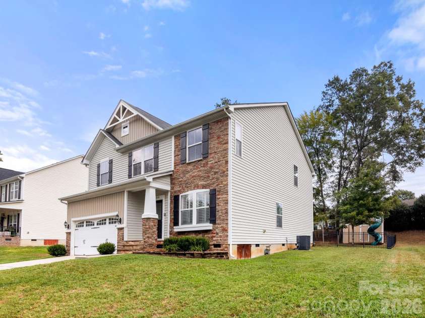 338 Lorraine Road, Fort Mill, SC 29708.  MLS# CAR4426652, YatesRealty ID 52958. 