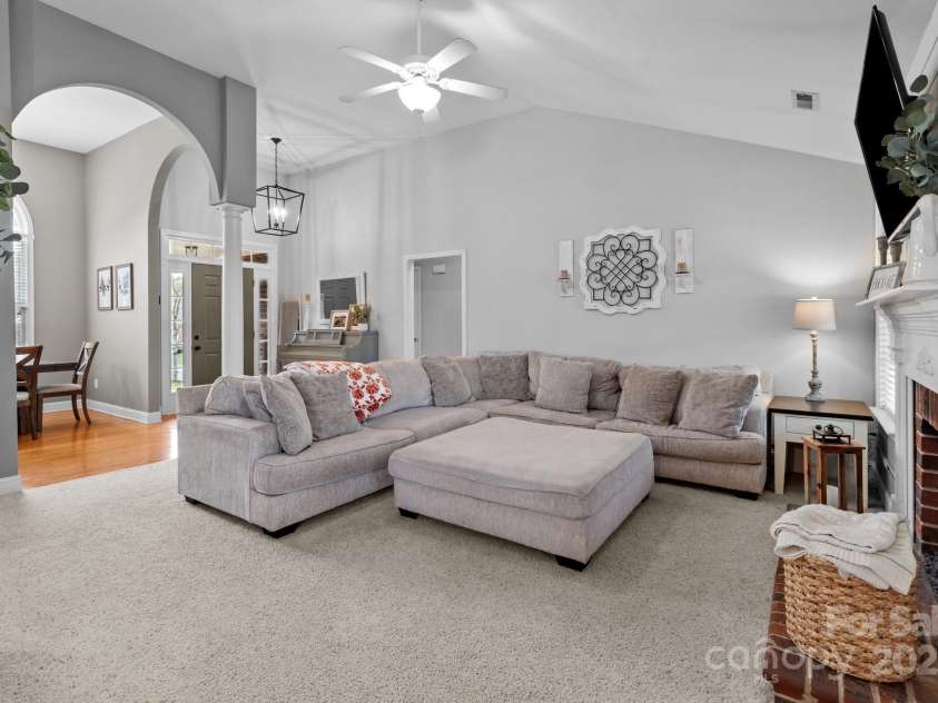 3419 Brickyard Lane, Midland, NC 28107.  MLS# CAR4266112, YatesRealty ID 5296. Family Room