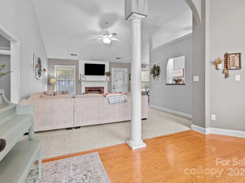 3419 Brickyard Lane, Midland, NC 28107.  MLS# CAR4266112, YatesRealty ID 5296. Foyer