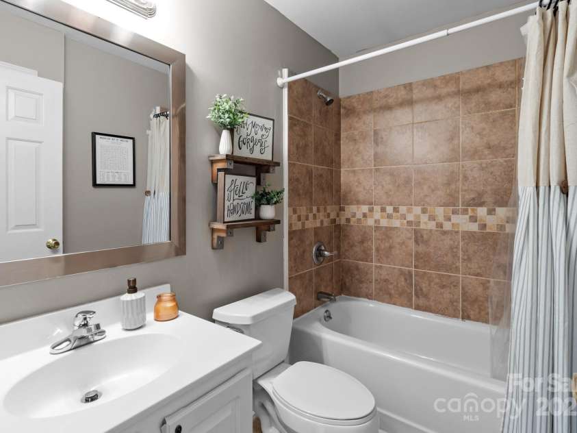 3419 Brickyard Lane, Midland, NC 28107.  MLS# CAR4266112, YatesRealty ID 5296. Hall Bathroom