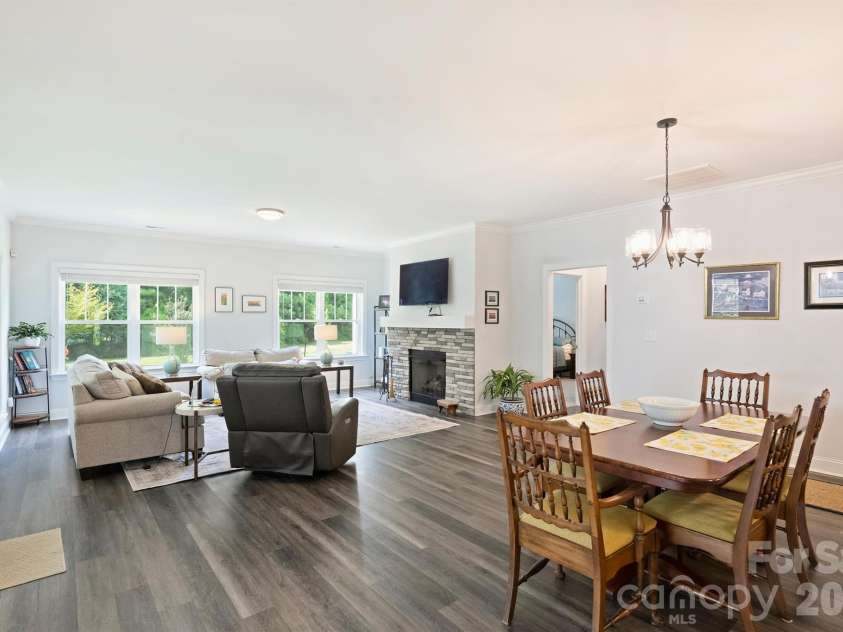 6625 Glenlivet Court, Charlotte, NC 28278.  MLS# CAR4426512, YatesRealty ID 52962. 