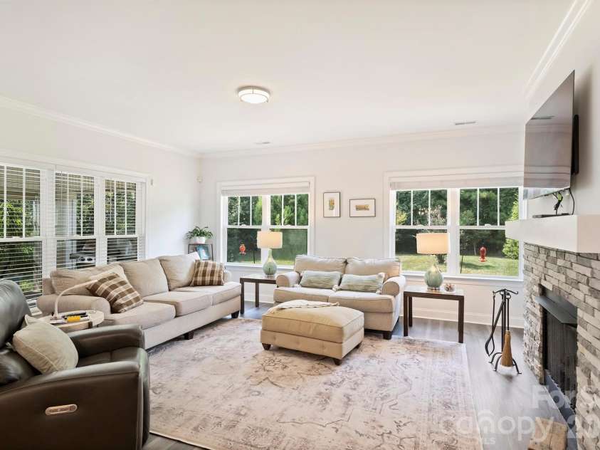 6625 Glenlivet Court, Charlotte, NC 28278.  MLS# CAR4426512, YatesRealty ID 52962. 