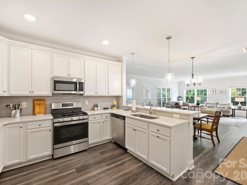 6625 Glenlivet Court, Charlotte, NC 28278.  MLS# CAR4426512, YatesRealty ID 52962. 