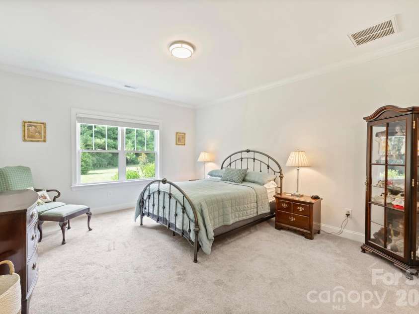 6625 Glenlivet Court, Charlotte, NC 28278.  MLS# CAR4426512, YatesRealty ID 52962. 