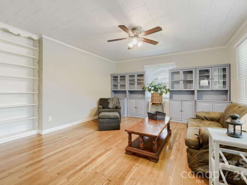 301 Jean Avenue, Kannapolis, NC 28083.  MLS# CAR4426634, YatesRealty ID 52963. 