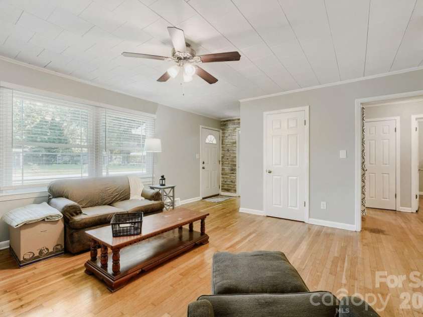 301 Jean Avenue, Kannapolis, NC 28083.  MLS# CAR4426634, YatesRealty ID 52963. 
