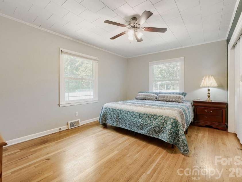 301 Jean Avenue, Kannapolis, NC 28083.  MLS# CAR4426634, YatesRealty ID 52963. 