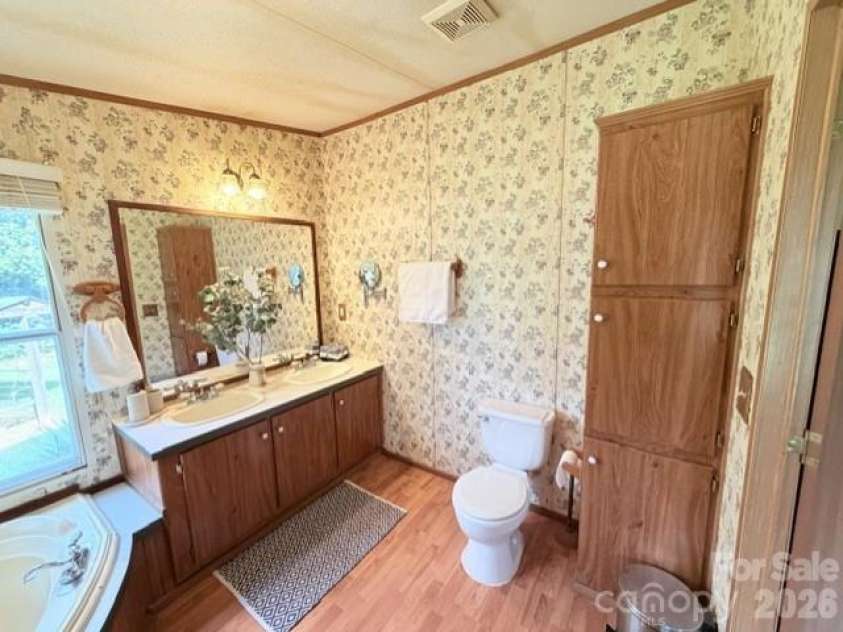5241 Golden Pond Drive, York, SC 29745.  MLS# CAR4426510, YatesRealty ID 52965. 