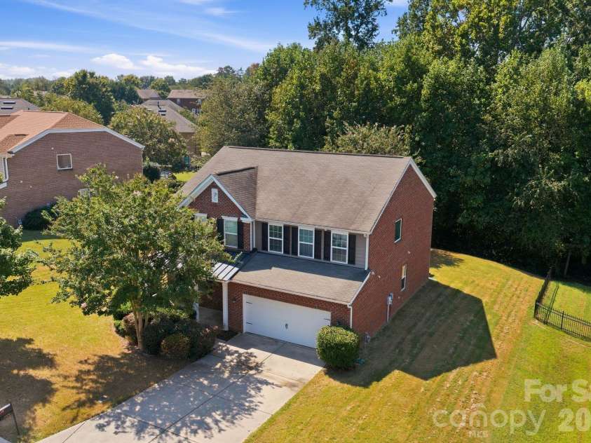 3309 Wicklow Lane, Gastonia, NC 28056.  MLS# CAR4426469, YatesRealty ID 52967. 