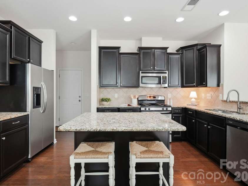 3309 Wicklow Lane, Gastonia, NC 28056.  MLS# CAR4426469, YatesRealty ID 52967. 
