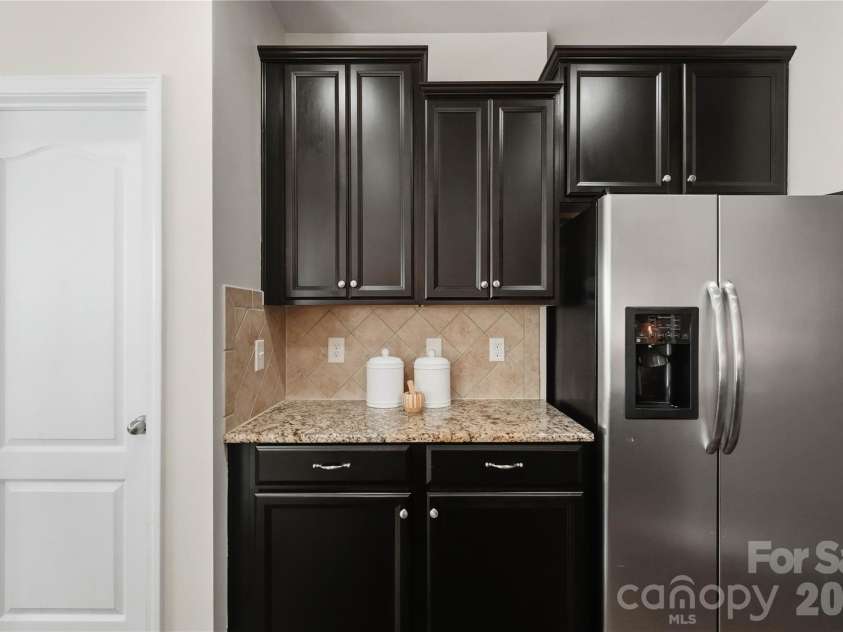 3309 Wicklow Lane, Gastonia, NC 28056.  MLS# CAR4426469, YatesRealty ID 52967. 