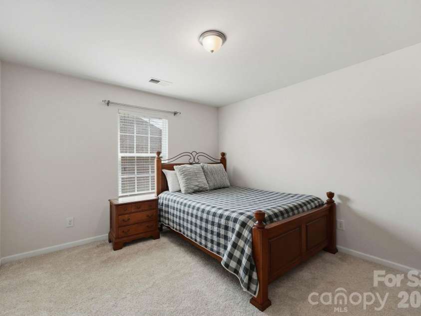 3309 Wicklow Lane, Gastonia, NC 28056.  MLS# CAR4426469, YatesRealty ID 52967. 