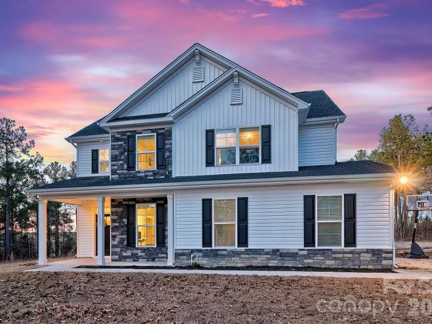 4922 Bethune Road, Kershaw, SC 29067.  MLS# CAR4336107, YatesRealty ID 5297. 