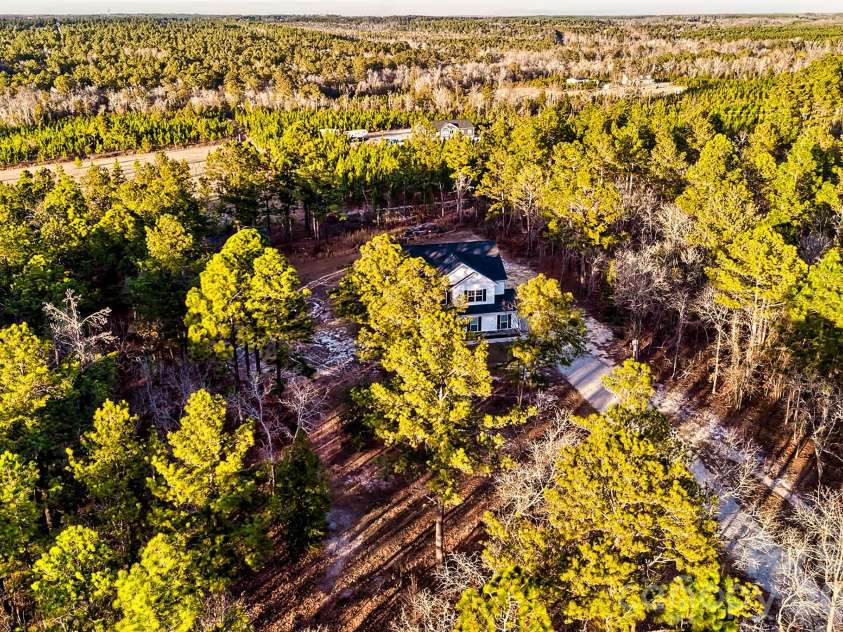 4922 Bethune Road, Kershaw, SC 29067.  MLS# CAR4336107, YatesRealty ID 5297. 