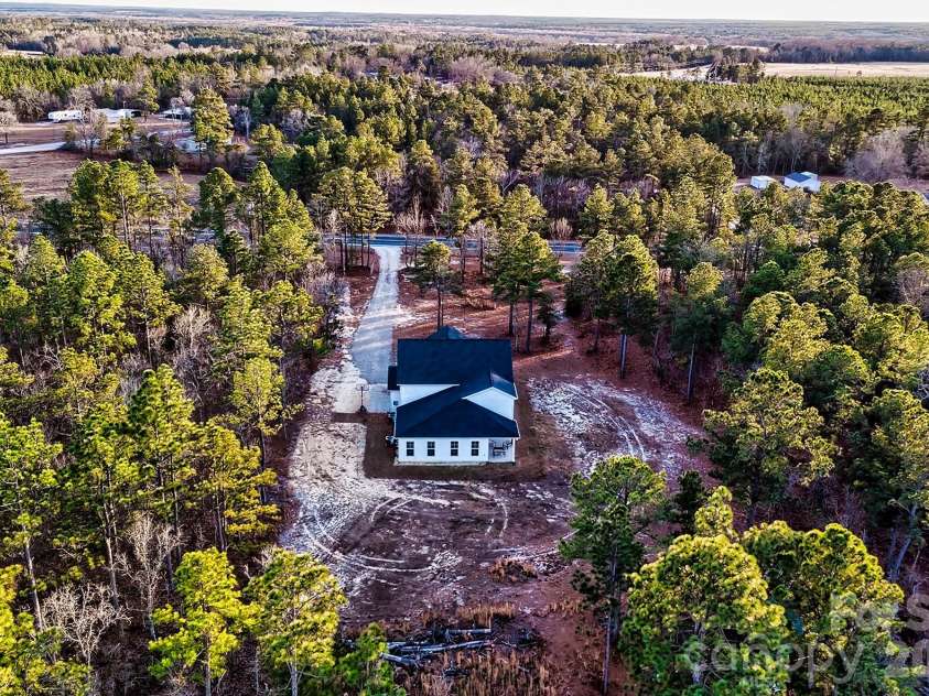 4922 Bethune Road, Kershaw, SC 29067.  MLS# CAR4336107, YatesRealty ID 5297. 