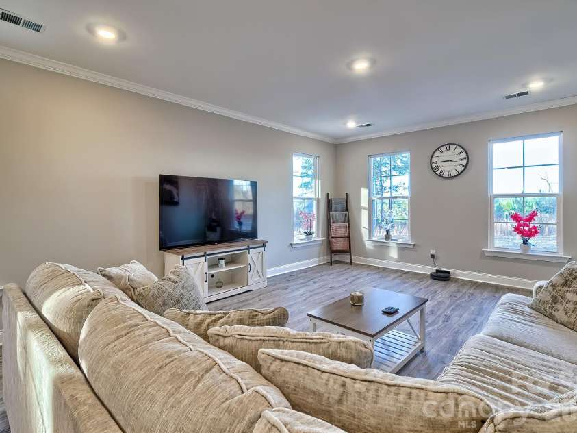 4922 Bethune Road, Kershaw, SC 29067.  MLS# CAR4336107, YatesRealty ID 5297. 