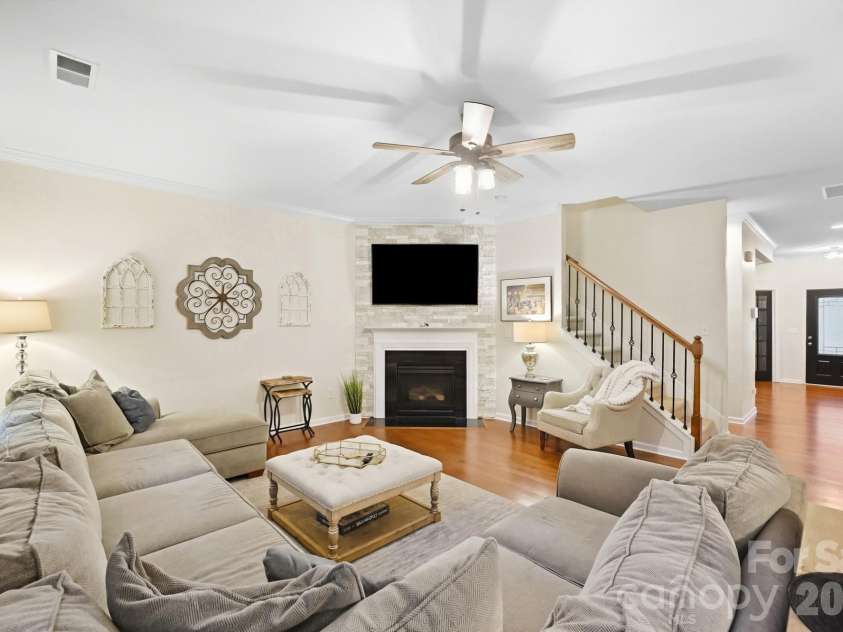 2669 Southern Trace Drive, Waxhaw, NC 28173.  MLS# CAR4426085, YatesRealty ID 52970. 