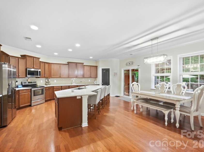 2669 Southern Trace Drive, Waxhaw, NC 28173.  MLS# CAR4426085, YatesRealty ID 52970. 